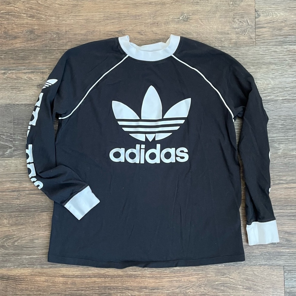 Boys Lg vintage Adidas long sleeve t shirt